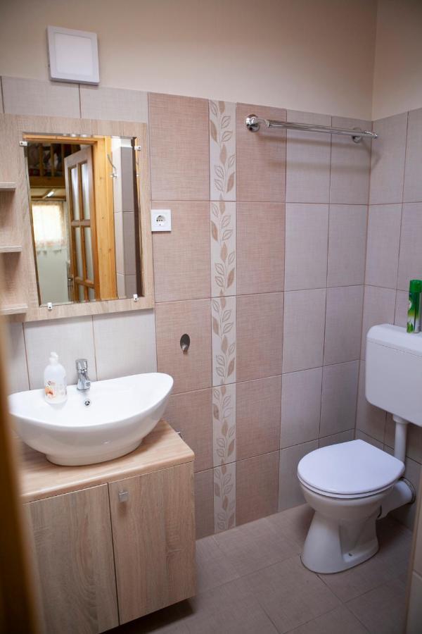 Rózsadomb Apartman Zalakaros Kültér fotó